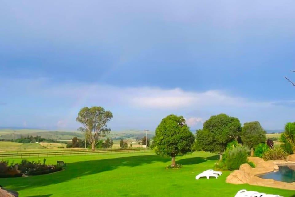 Greek Villa - Lentedal Guest Farm Apartment in Gauteng