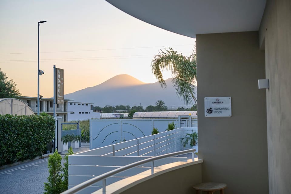 Natural landscape, Street view