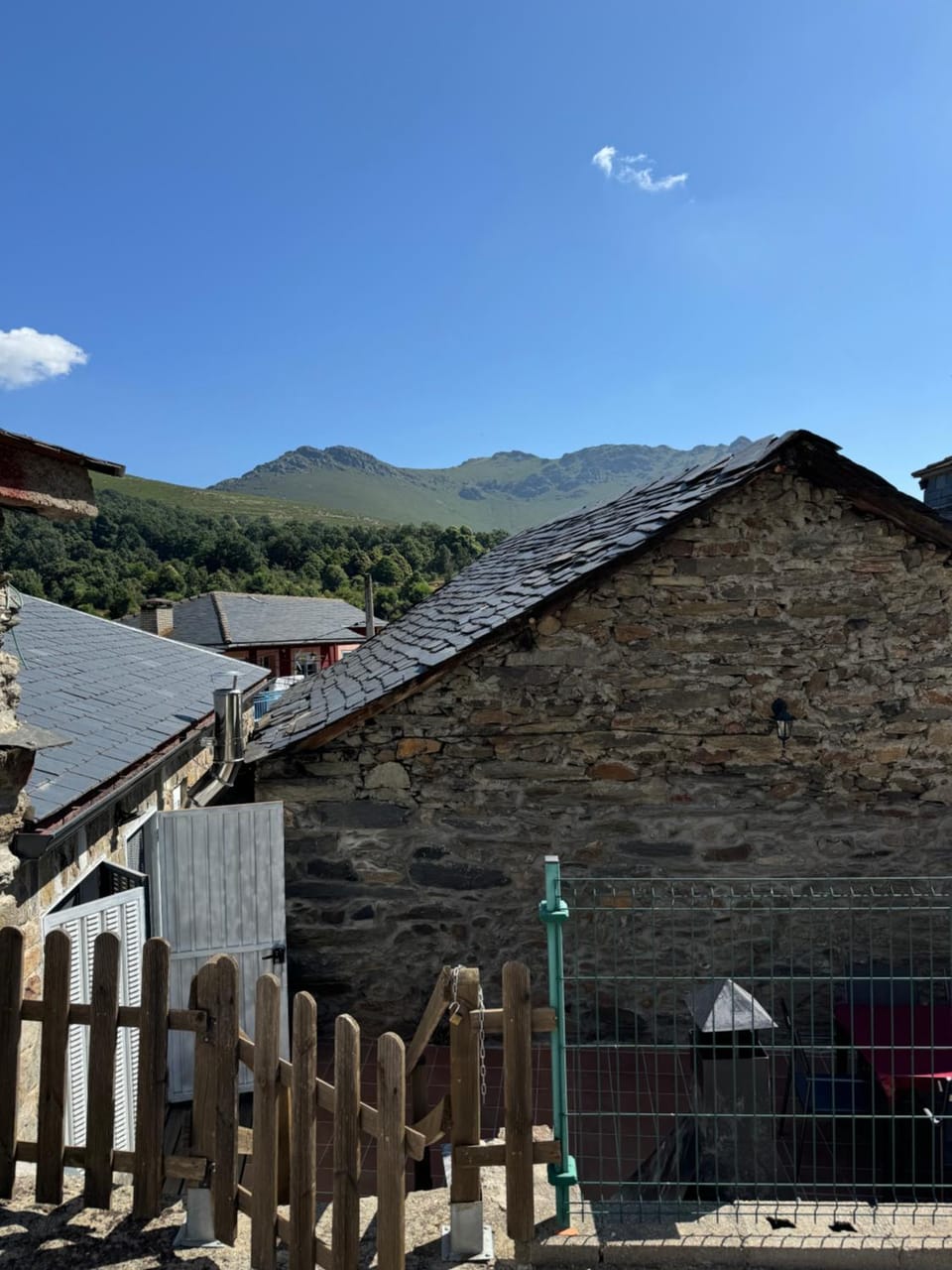 Casa Rural Nika Apartment in Senabria