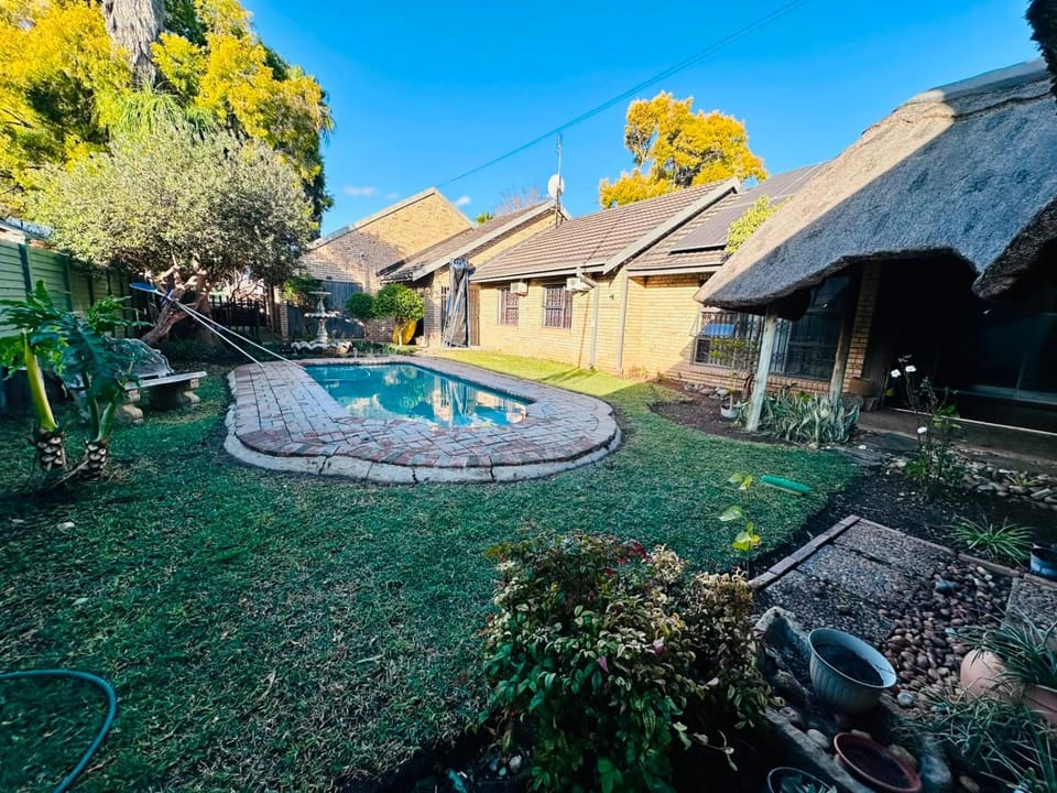 Star Relaxing Guest House Apartment in North West, South Africa