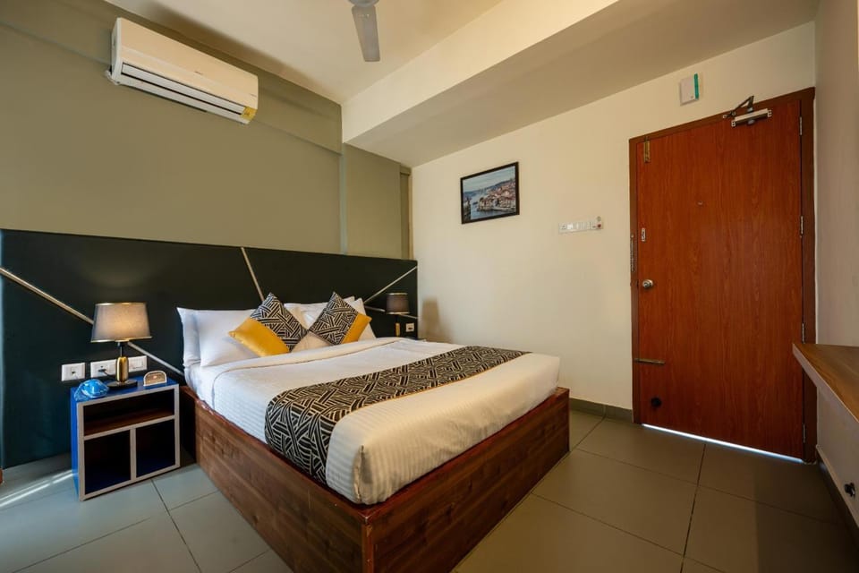 CJ Grande Hotel Hotel in Kochi