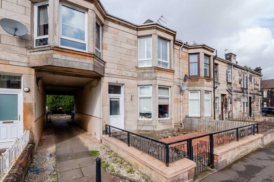 The Carradale Vacant nests Spacious apartment Apartment in Coatbridge