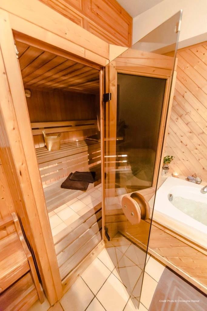 Chalet Cosy Près des Pistes à Val d'Isère Chalet in Val dIsere