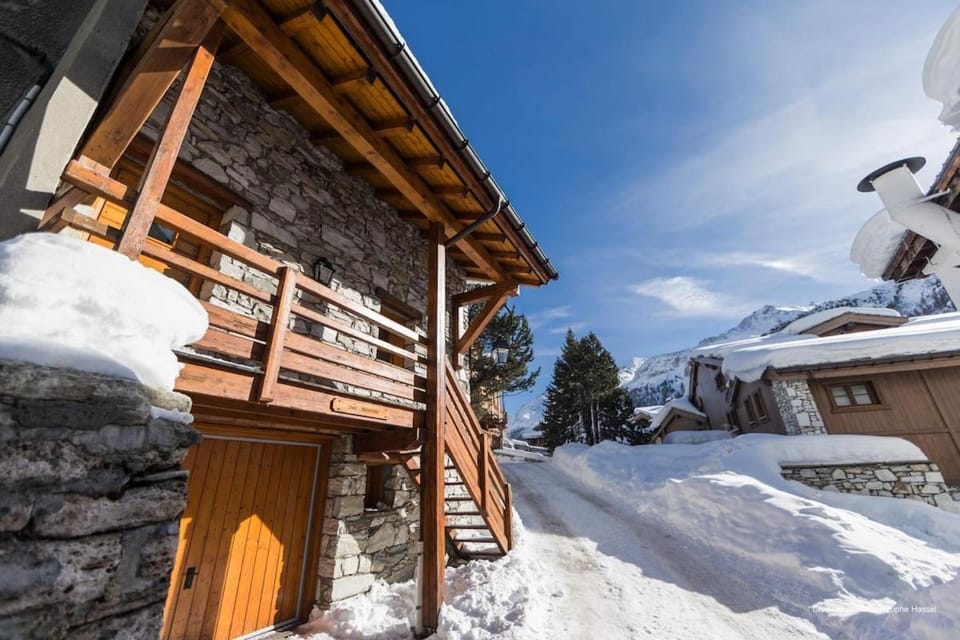 Chalet Cosy Près des Pistes à Val d'Isère Chalet in Val dIsere