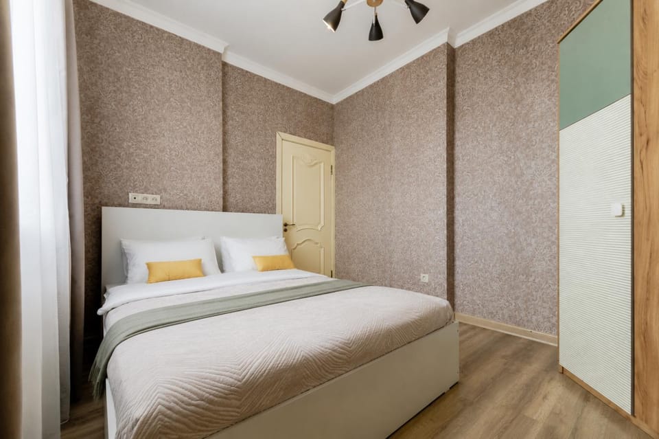 Bed, Photo of the whole room, Bedroom, wardrobe