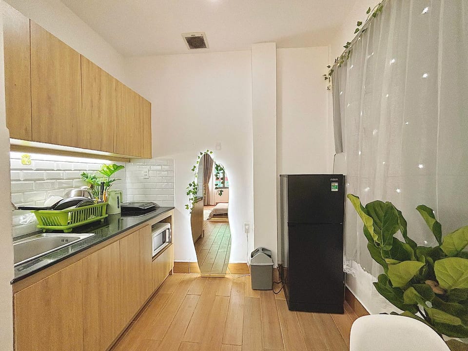 Kitchen or kitchenette, oven, pet friendly, stove