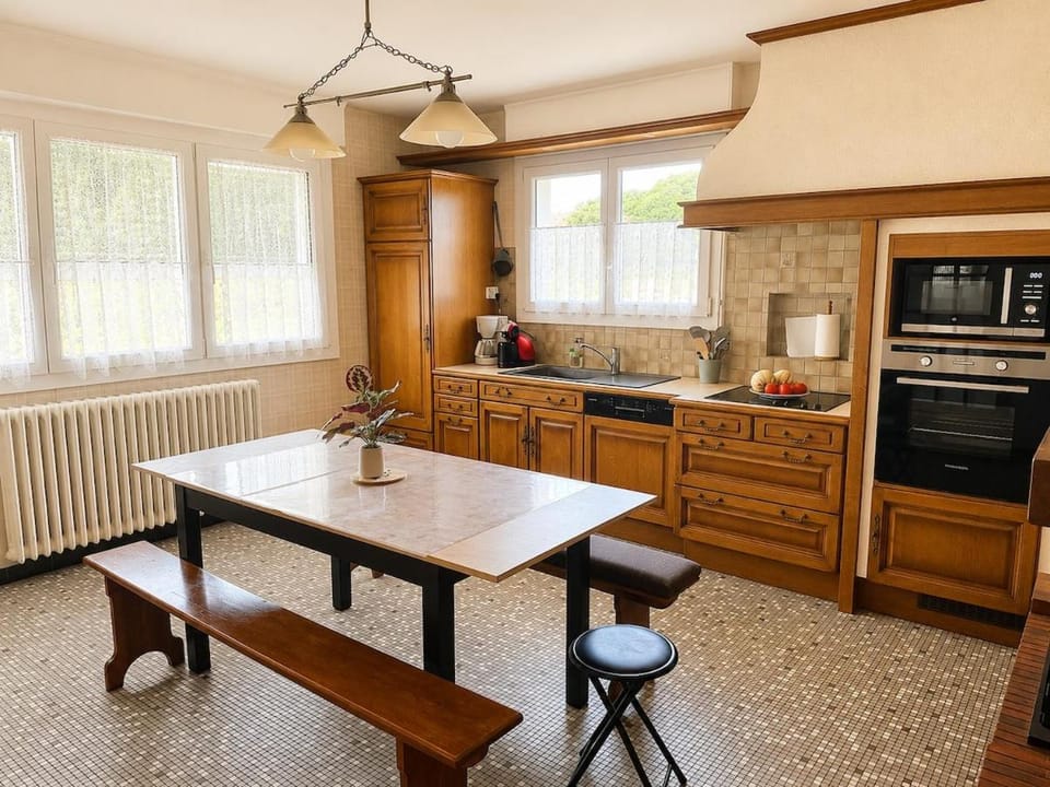 6-person house, garden, Bay of Mont-Saint-Michel House in Brittany