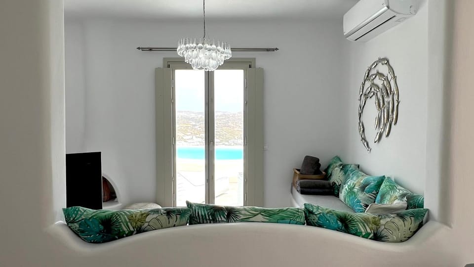 Psarou Summer Villas Villa in Mykonos, Mikonos 846 00, Greece