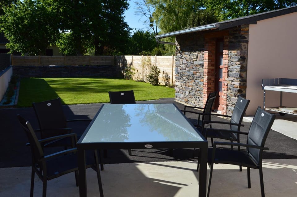 Patio, Garden