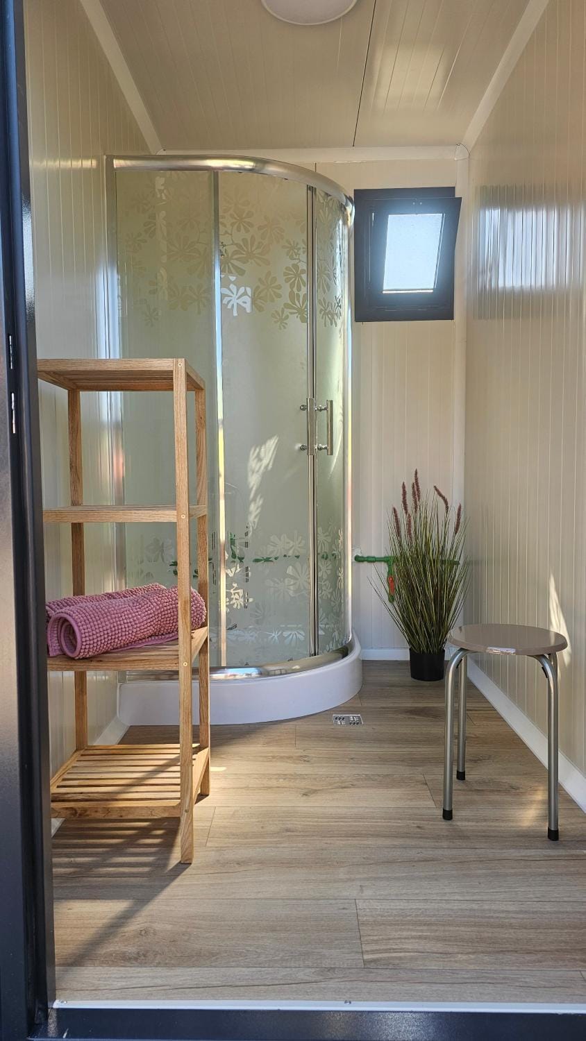 Property building, Living room, Bedroom