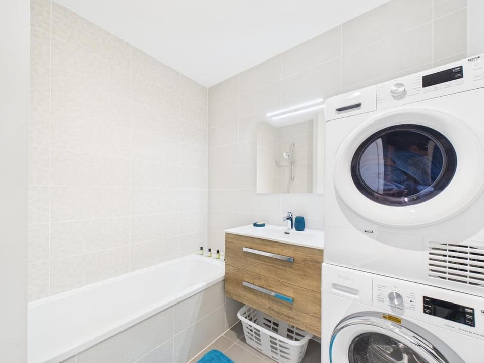 Modern and well-equipped 2-bedroom apartment, beautiful view Apartment in Chambery