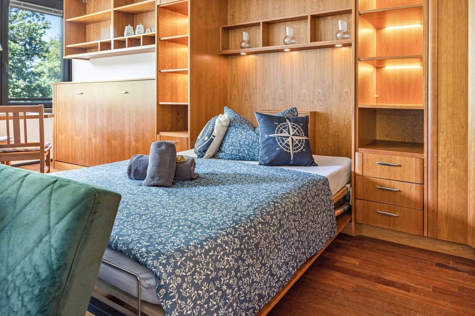 Living room, Bedroom