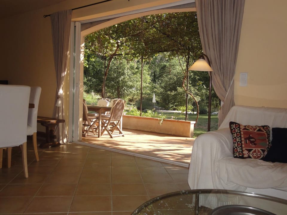 Property building, Living room
