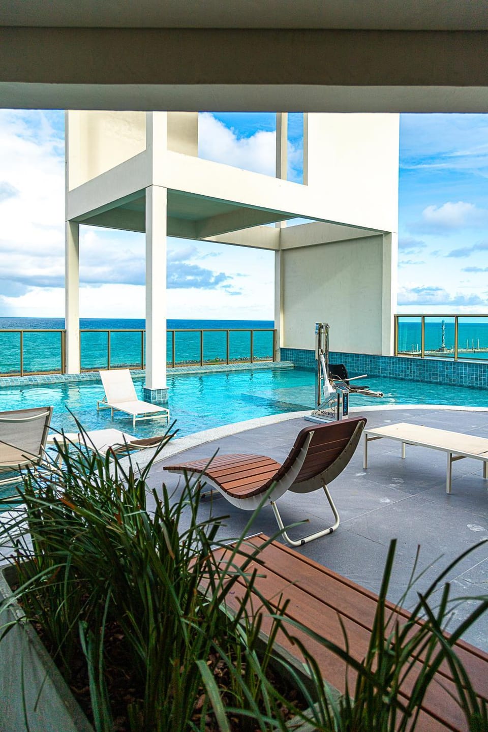 Natural landscape, Hot Spring Bath, Solarium, View (from property/room), Balcony/Terrace, Seating area, Pool view, Sea view, Swimming pool, Swimming pool, sunbed