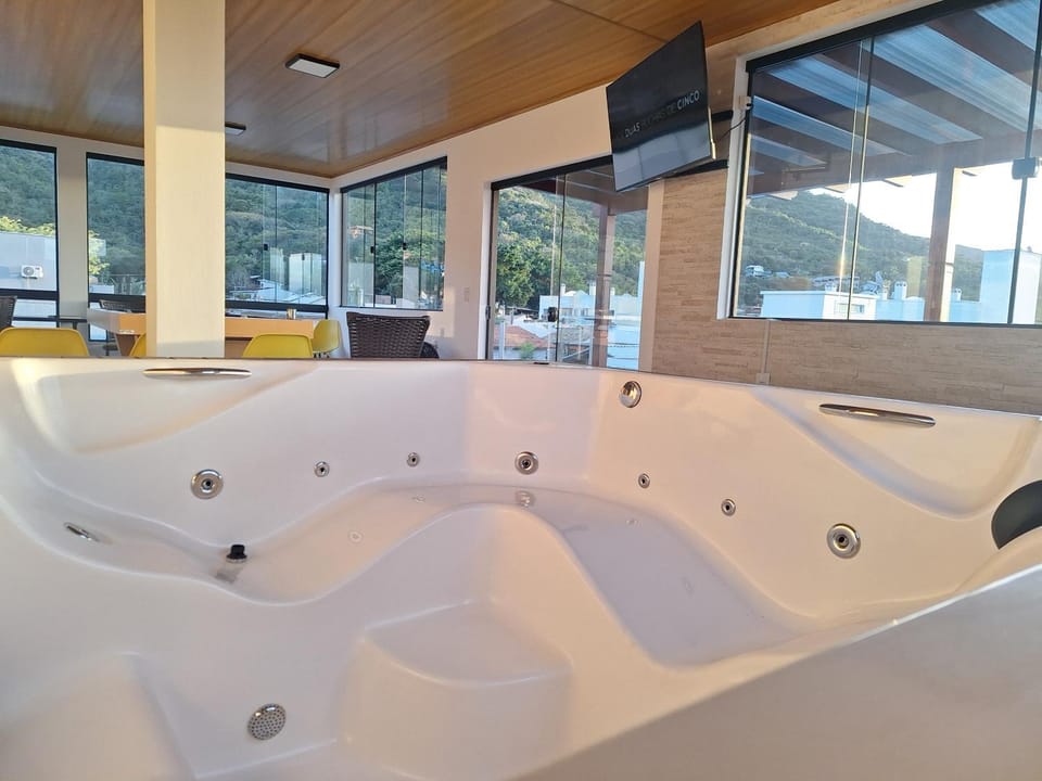 Wx3n Rooftop lounge Apartment in Florianopolis