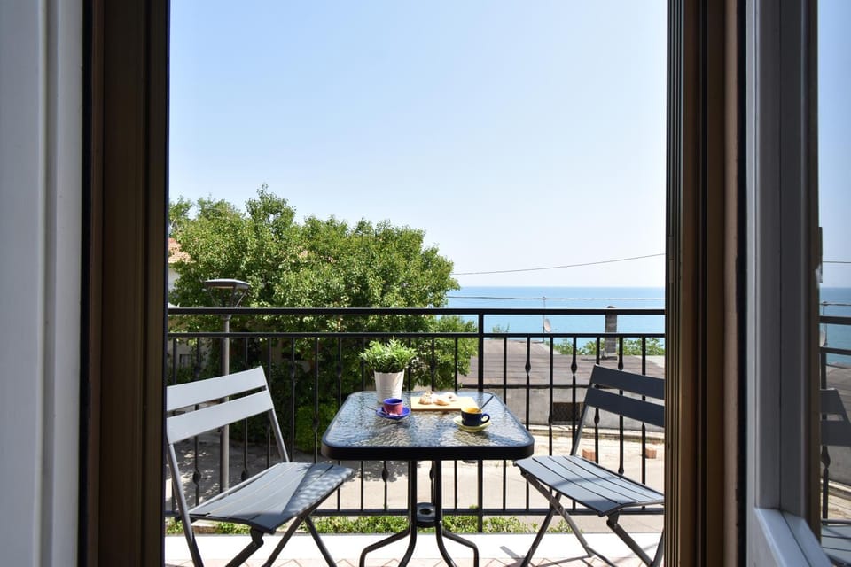 Natural landscape, View (from property/room), Balcony/Terrace