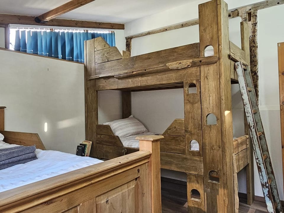 Bed, Bedroom, bunk bed