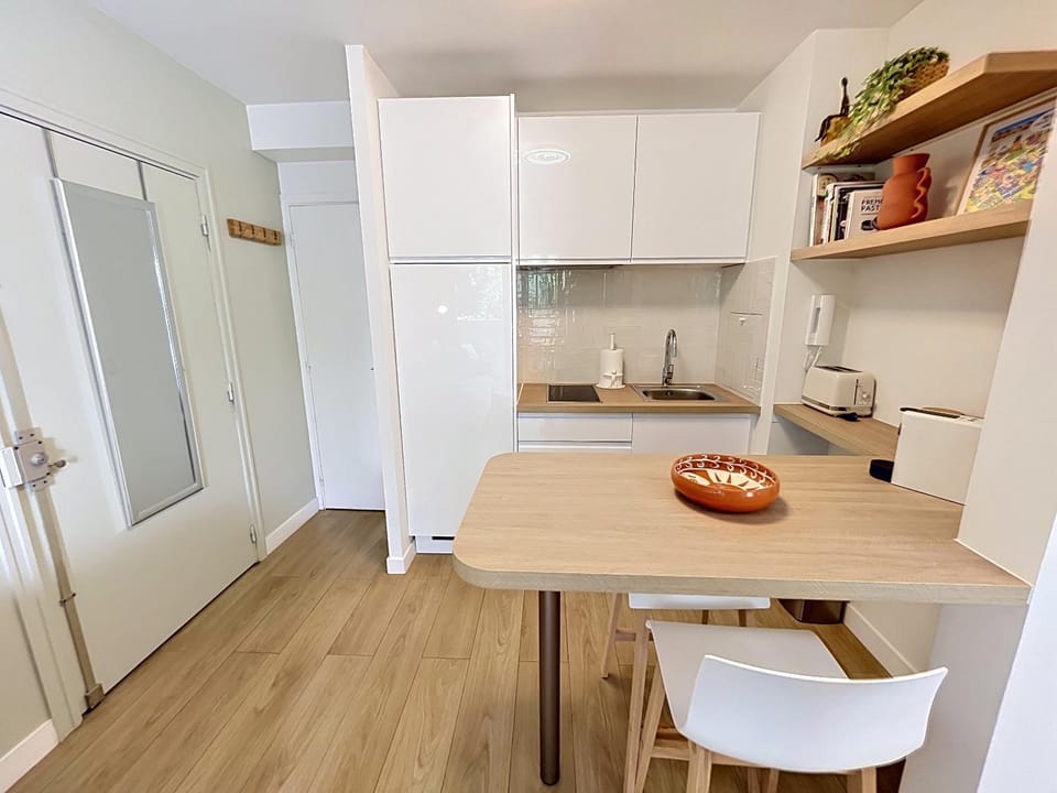 dishwasher, toaster, kitchen