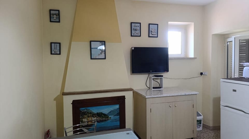 TV and multimedia, Kitchen or kitchenette