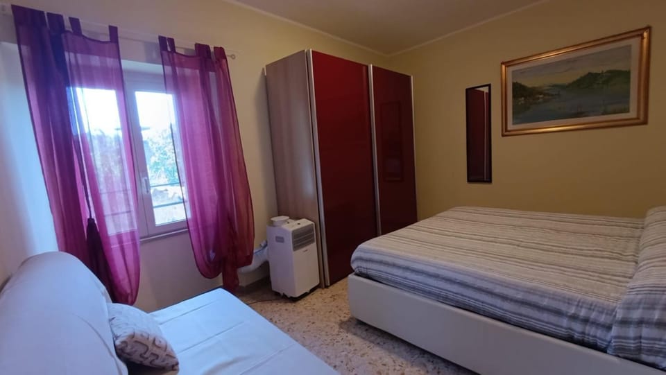 Bed, Photo of the whole room, Bedroom, wardrobe