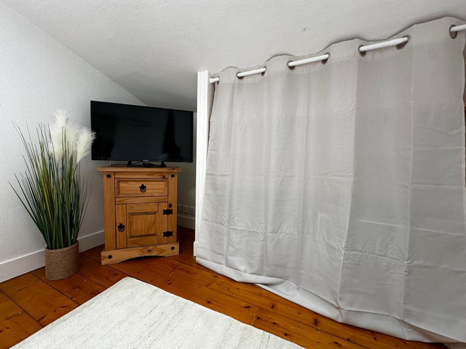 Studio Cosy & Chic Apartment in Angoulême