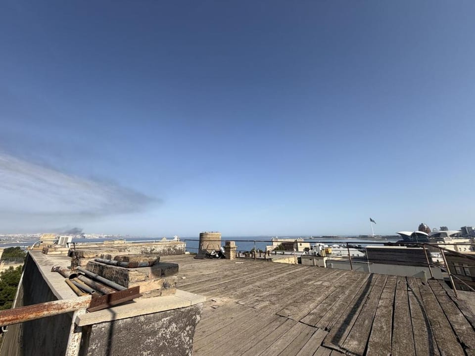 Natural landscape, Balcony/Terrace, Sea view