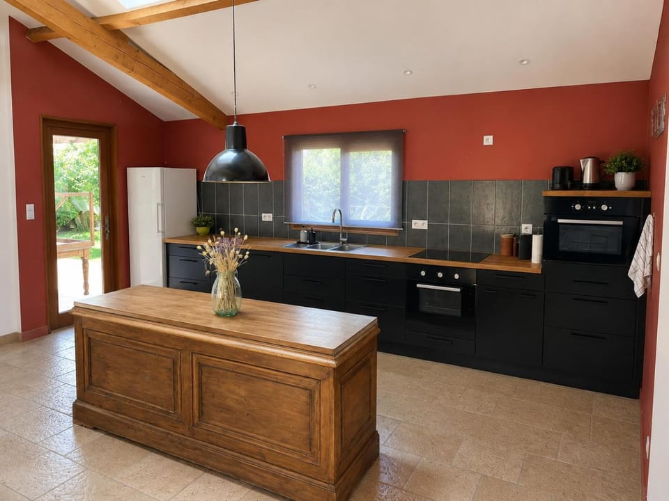 Kitchen or kitchenette, stove, stove, kitchen, kitchen