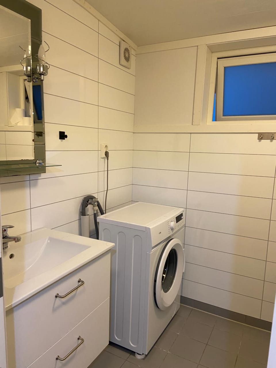 Ungdomsskoleveien Apartment in Lofoten