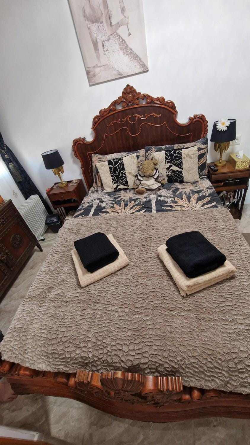 Queen Room Apartment in Alicante
