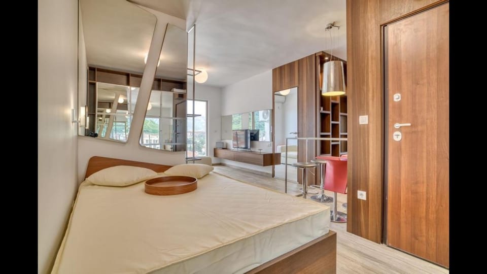 Bed, Photo of the whole room, Bedroom, wardrobe