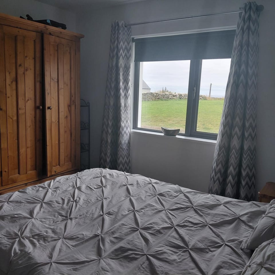 Double room with ensuite Vacation rental in County Clare