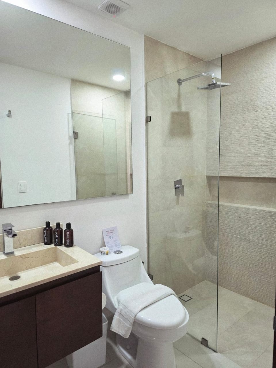 Condo across de beach, Rooftop, Pool, Great location, Takh Apartment in Cancun