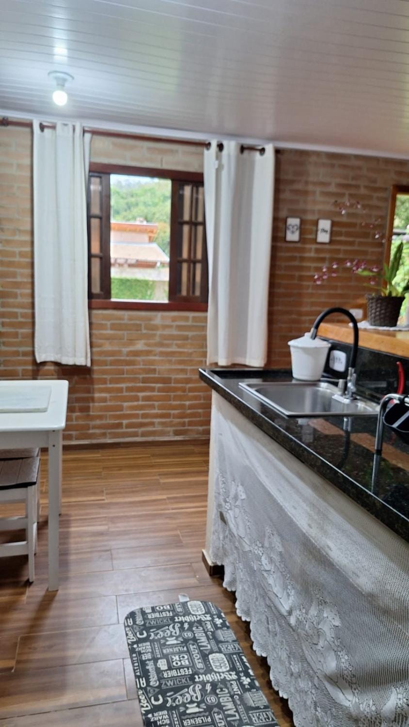 Refúgio das Cerejeiras House in State of São Paulo