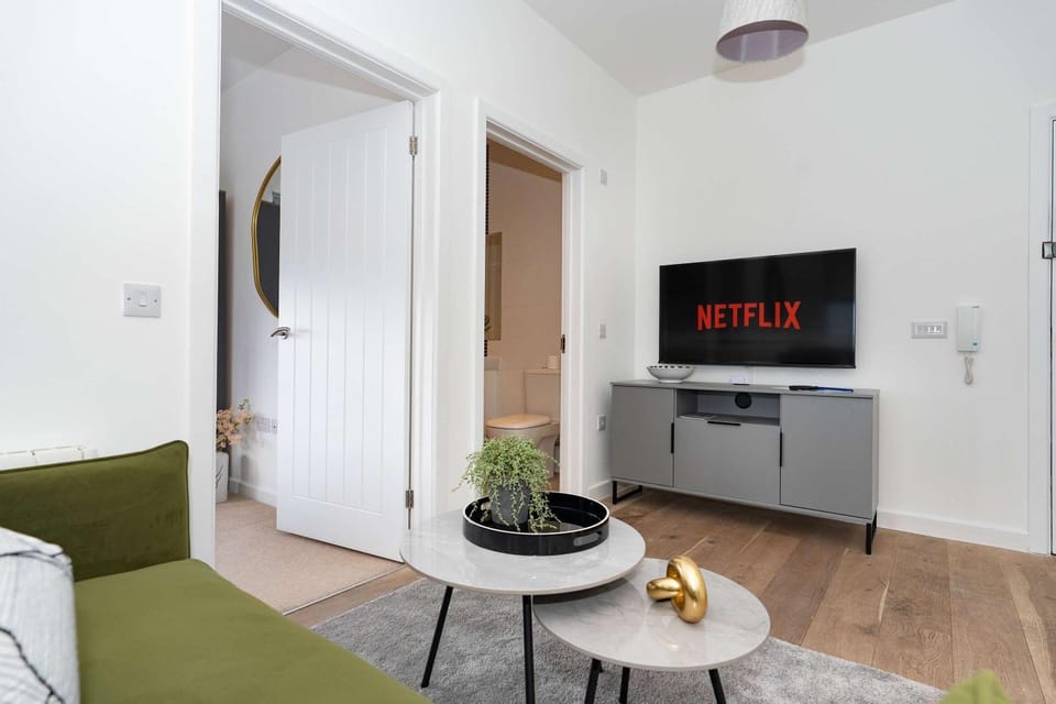 Modern one-bedroom residence in Southampton Centre Apartment in Southampton