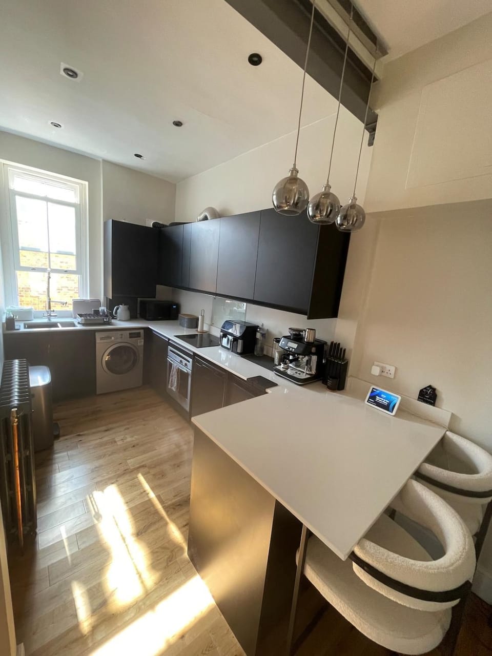 Luxury 1 bed Victorian flat & parking Blackheath Apartment in London Borough of Lewisham