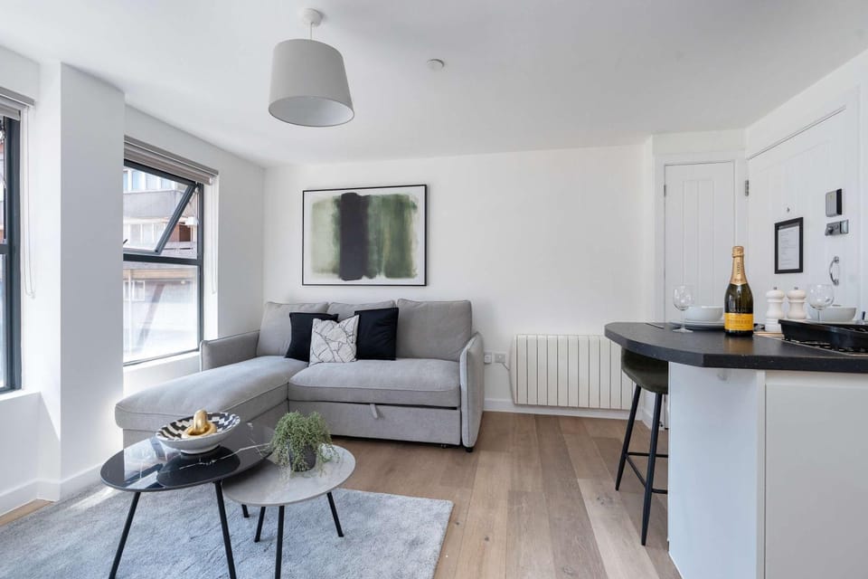 Smart One Bed Apartment with Twin Beds Apartment in Southampton
