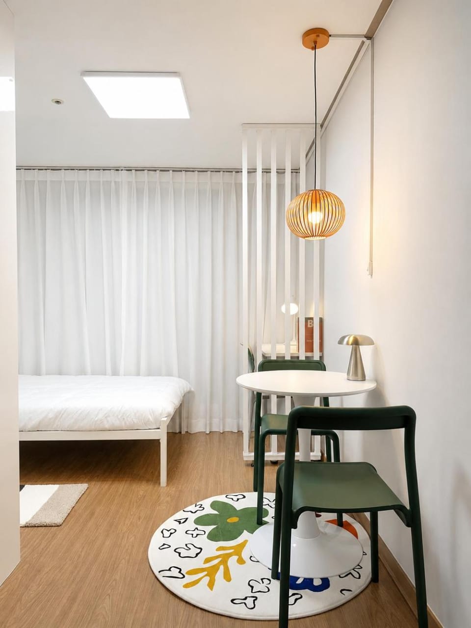 Photo of the whole room, Dining area, Bedroom