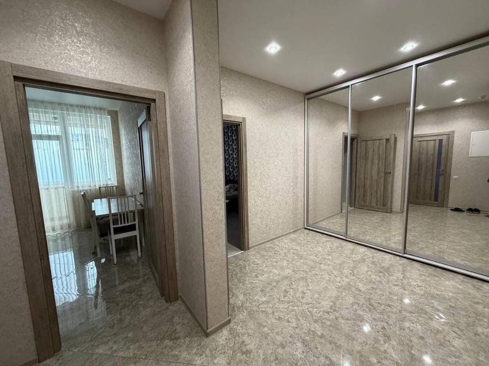 Сучасна 1к кв на 1-му поверсі ЖК Альтаїр Apartment in Odessa
