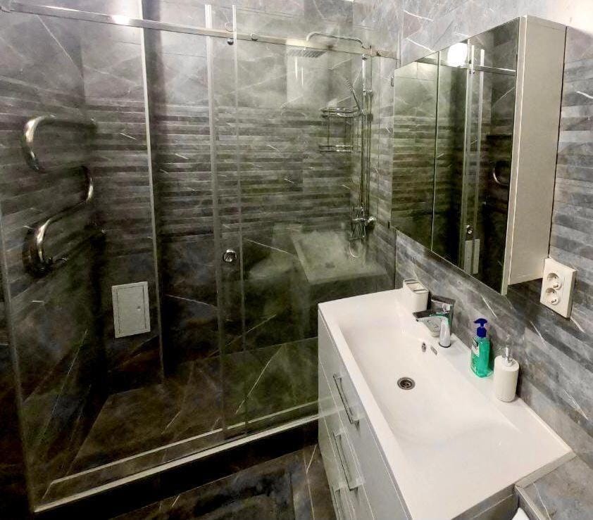 Уютный уголок рядом с ЦУМом и ГУМом Apartment in Almaty Region, Kazakhstan