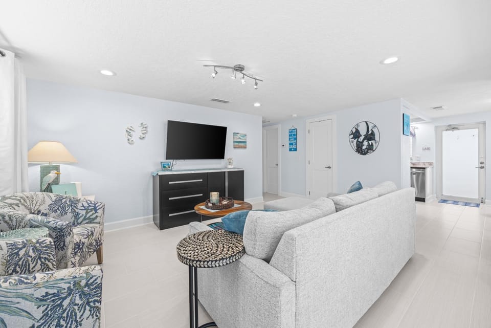 Villa C09 - Sunkissed Days & Coastal Nights | FREE CANCELLATION* Villa in Siesta Beach