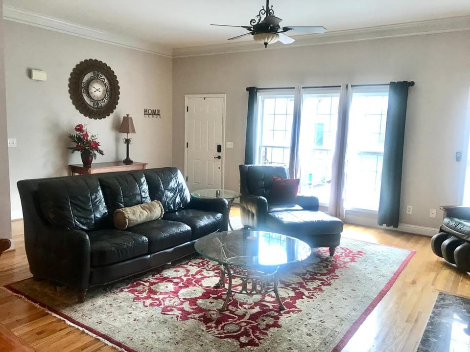 Beautiful North Decatur Townhouse Apartment in North Decatur