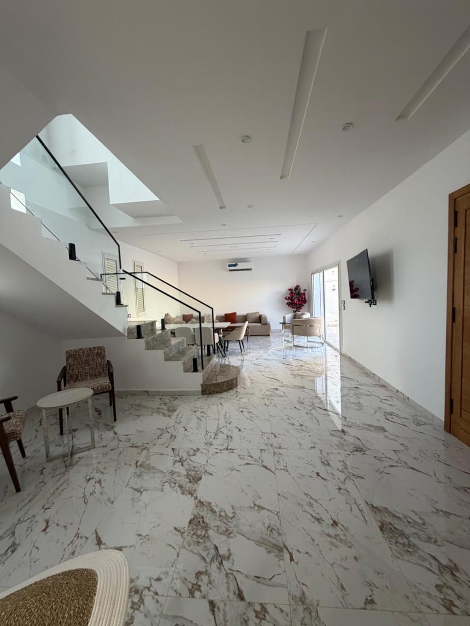 TV and multimedia, Living room, Seating area