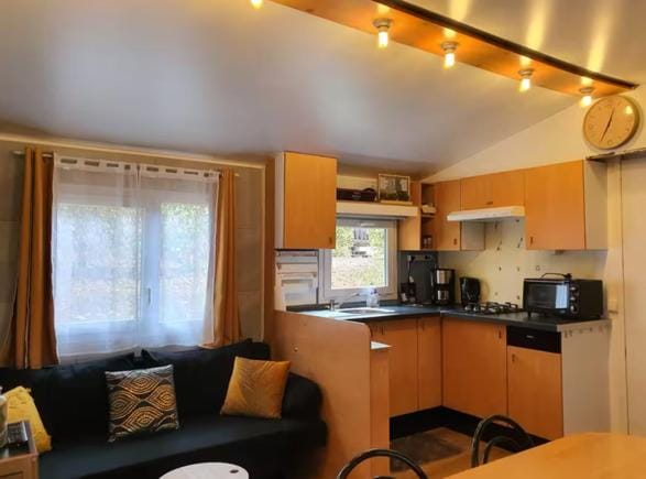 Mobile Home Campground/ 
RV Resort in Jura