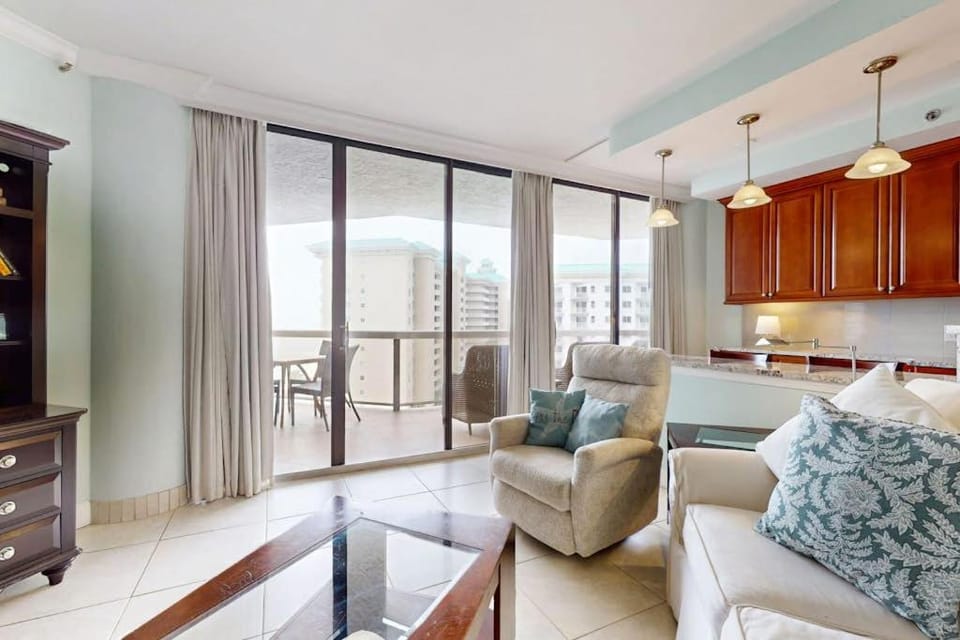 Ocean View Resort Condo Private Balcony & Shared Hot Tub Pool Tennis House in Miramar Beach