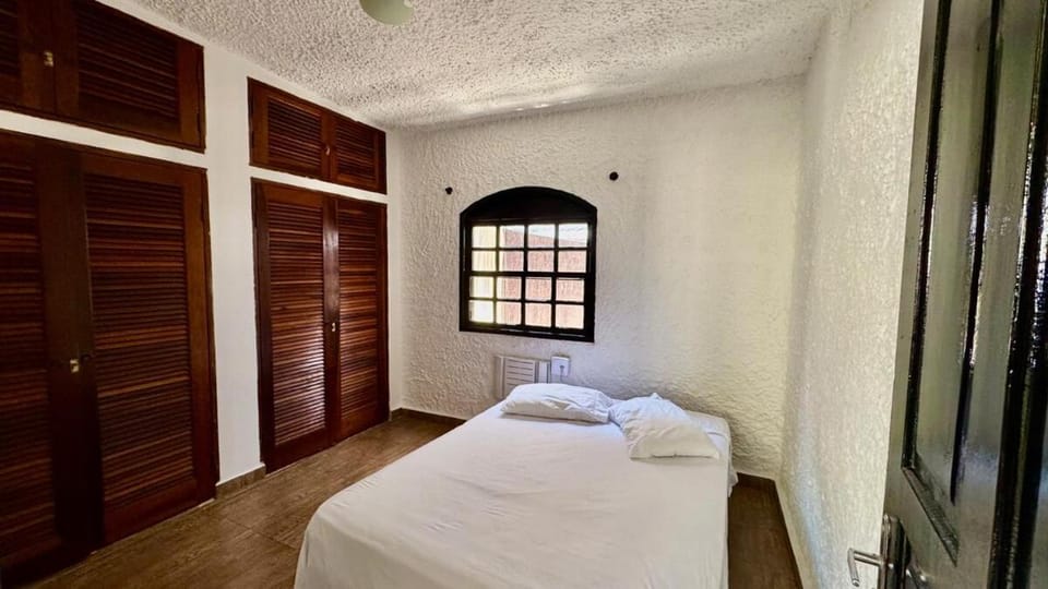Cinco quartos na melhor localização de Arraial House in Vila Canaa