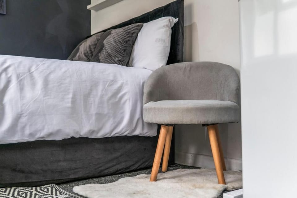 #193 Coventry Hideaway - Modern & Spacious- for 2 Apartment in Coventry