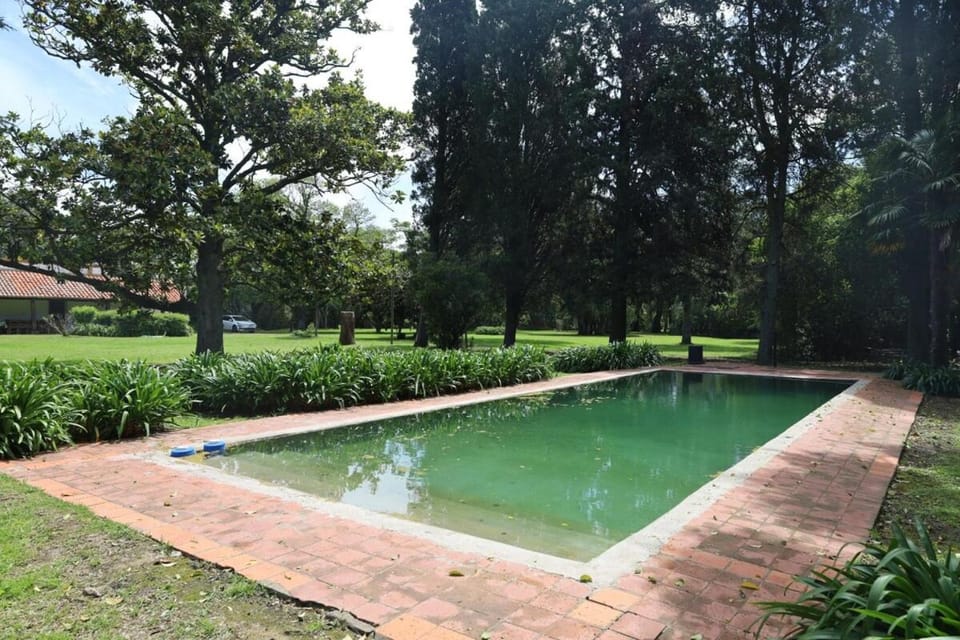 Casa de campo La Escondida House in Buenos Aires Province