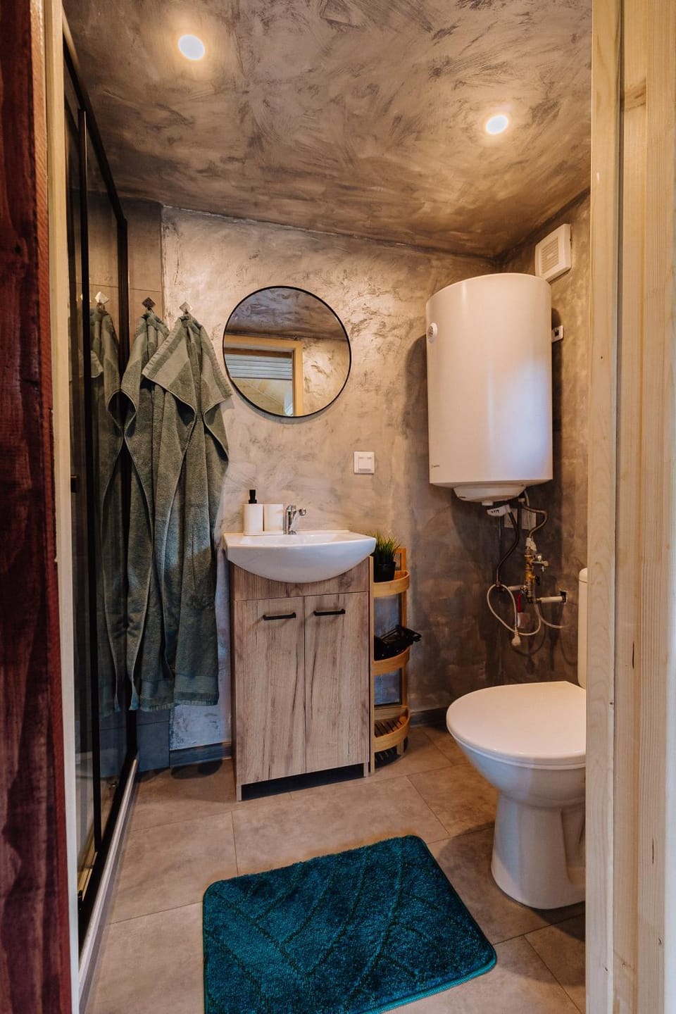 Shower, Toilet, Bathroom