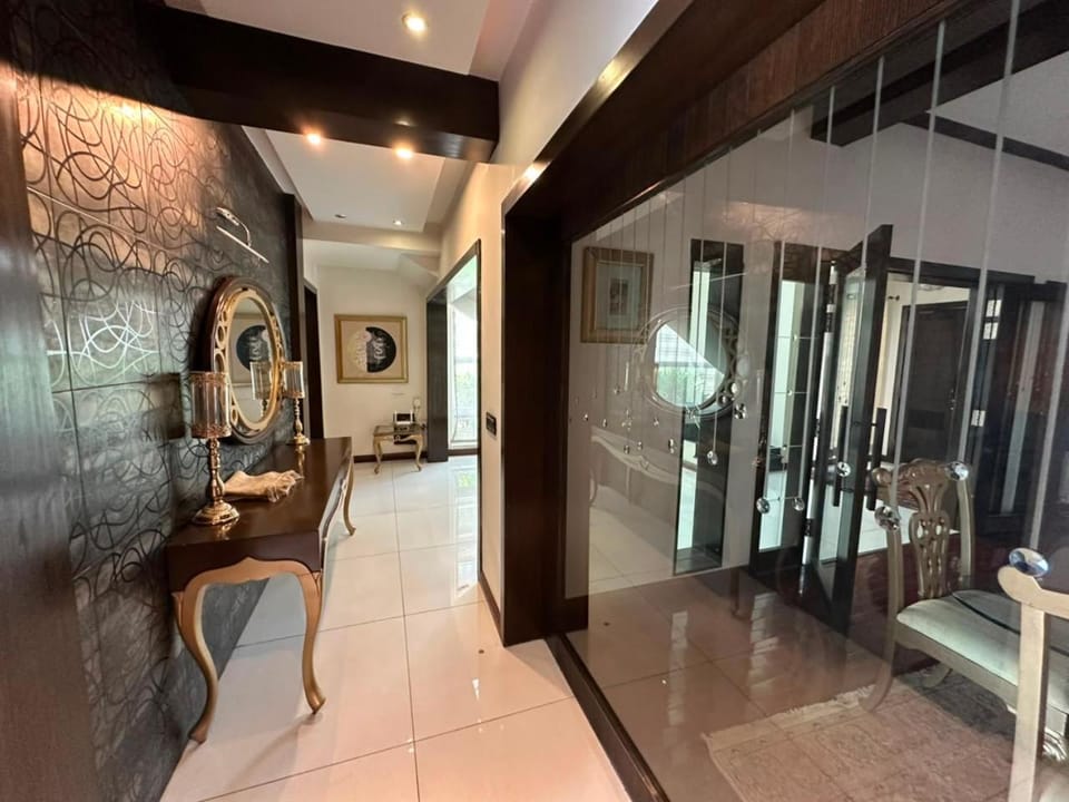 Executive Villa in Bahria golf City Murree Expressway-Adjacent to Mariano Resturant Villa in Islamabad Capital Territory
