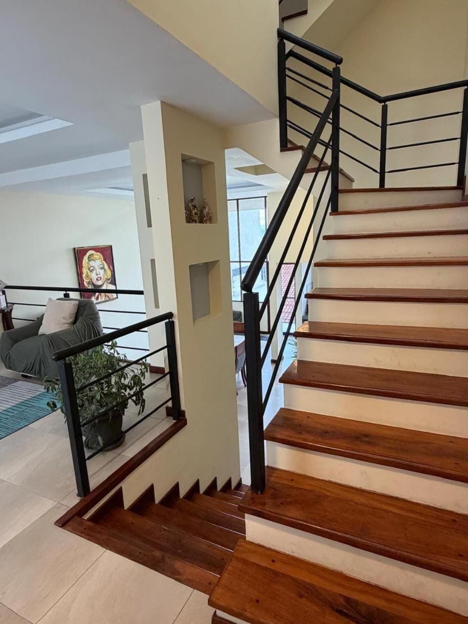 Large house with 4 bedrooms and a panoramic view of Cuenca House in Cuenca